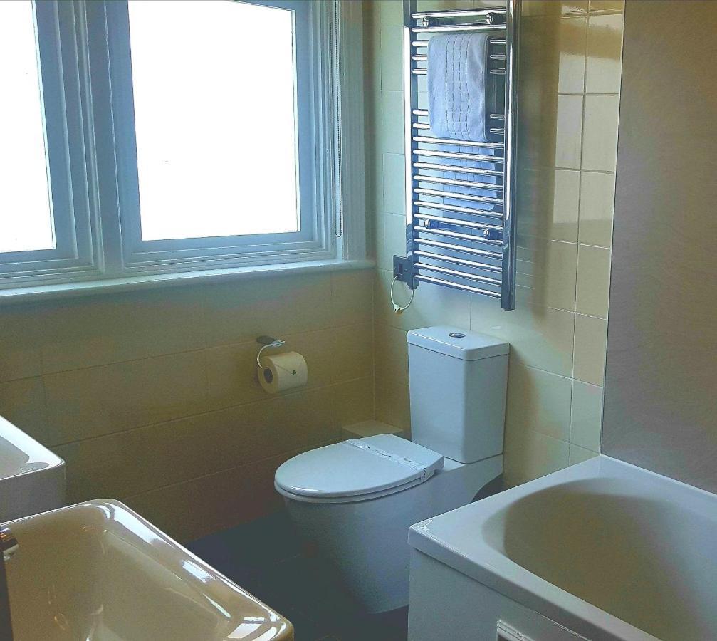 The Dolphin Inn 3*