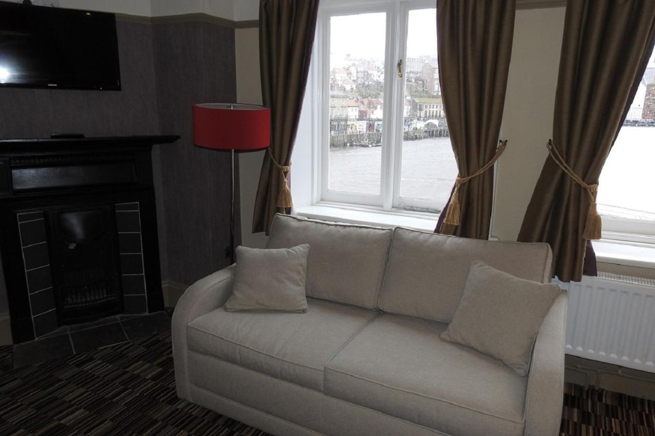 The Dolphin Inn 3*